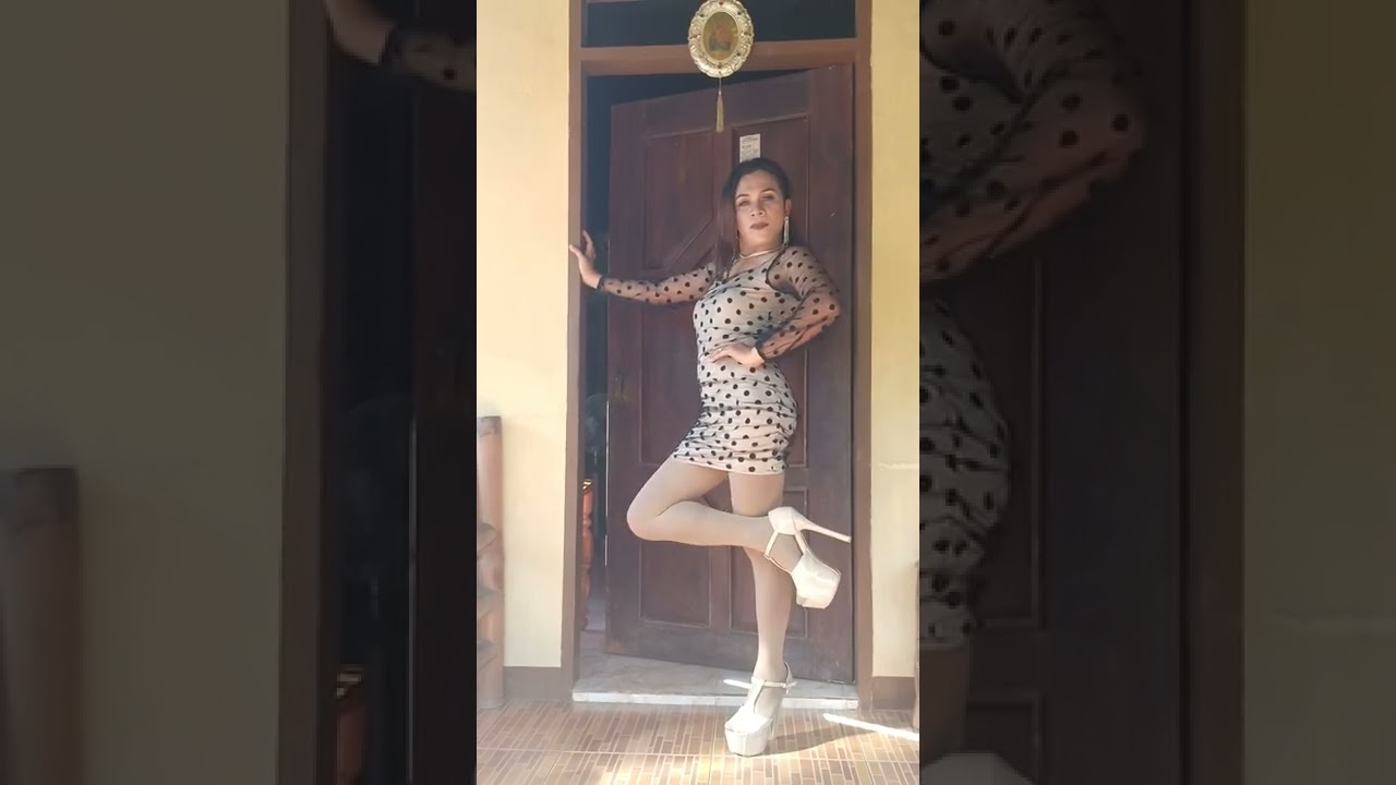 Crossdresser Rhoda I'm all yours wearing brown pantyhose #videos