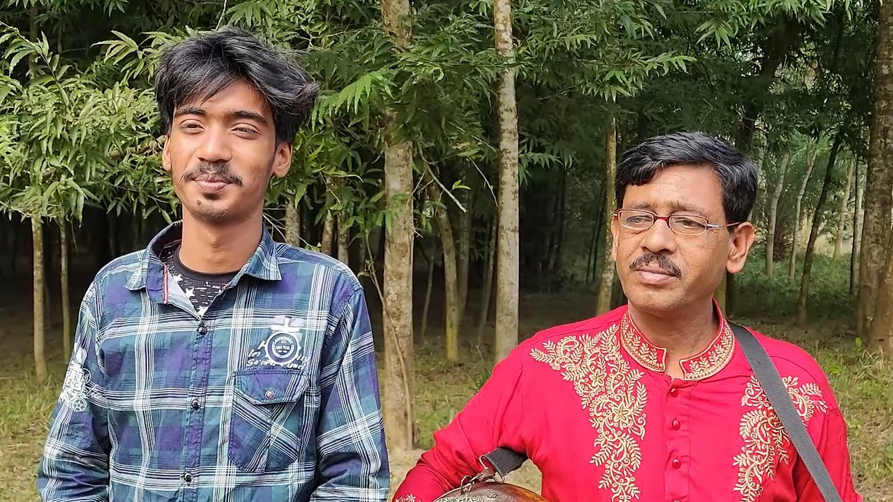 মনির গাইবে মনিরের জানা সব কষ্টের গান। গান গাইতে গিয়ে কেঁদে ফেললো মনির।
