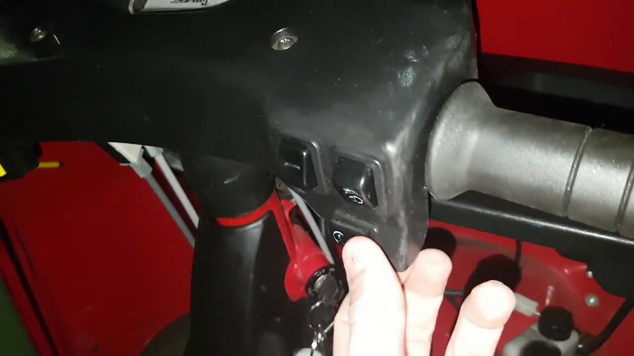 Come sostituire il motorino di avviamento sull'ape 50
