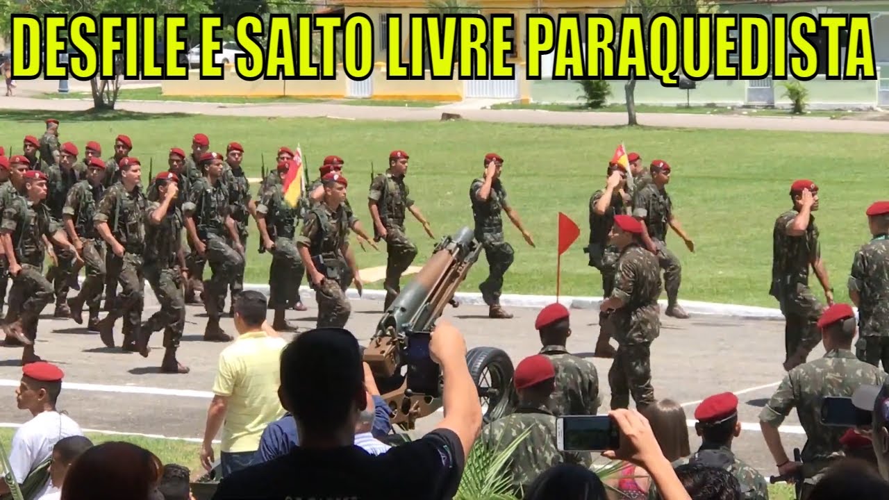 Desfile e salto livre da brigada Paraquedista