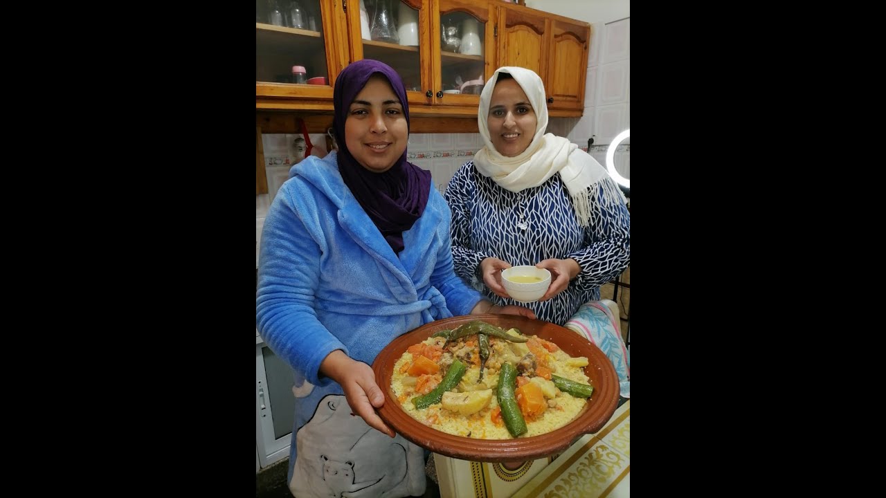كسكسو بالحليب او الطعام ديال الشلوح من يدين ختي ماما❤❤