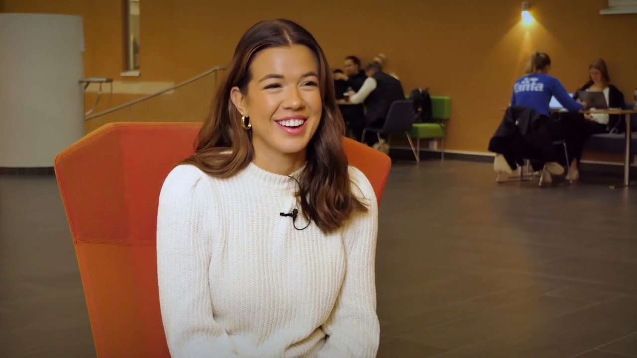 Sjuksköterskeprogrammet - träffa studenten Elina