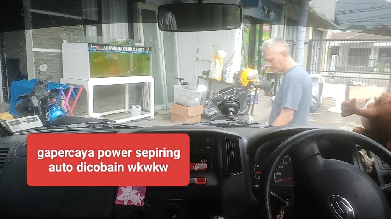 Hari ini terasa lunglay sekali boy