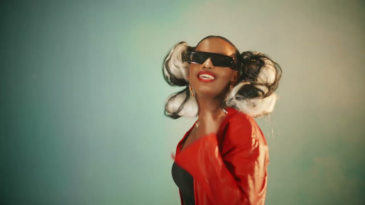 Vania Ice - Zip It ft  Trippy Bleme (Official Music Video)
