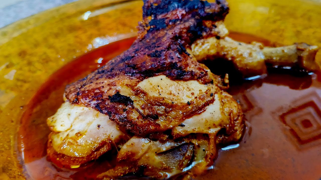 ابن وصفة دجاج محمر في الكيكوط 😋اذا كنتي حايرة في غداك ولا عشاك ولا مزروبة جربيها في نص ساعة يوجد 