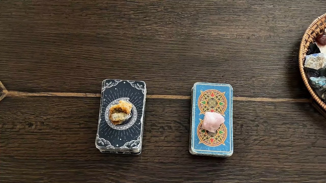 Aklındaki Kişi Sana Neden Yaklaşamıyor? Ger&ccedil;ek Sebep Ortaya &Ccedil;ıktı!Deste Se&ccedil; Detaylı Tarot Yorumu 