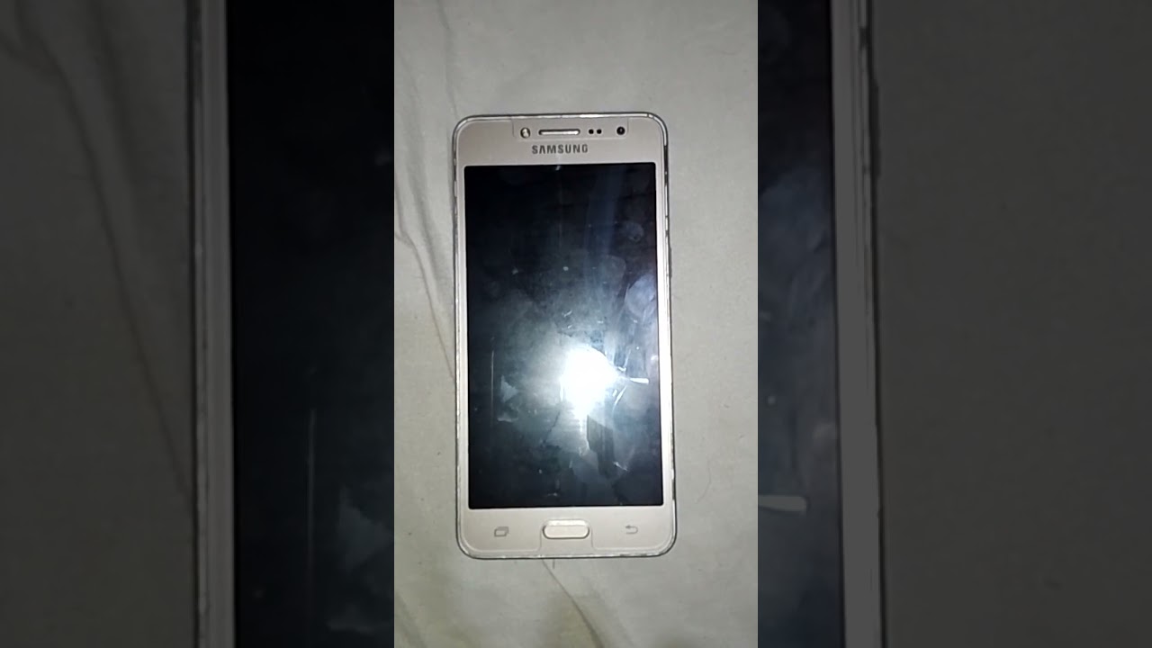celular da Samsung &eacute; um modelo antigo mas ele &eacute; muito bom 👍 inscreva-se n&atilde;o custa nada 👍 obrigado