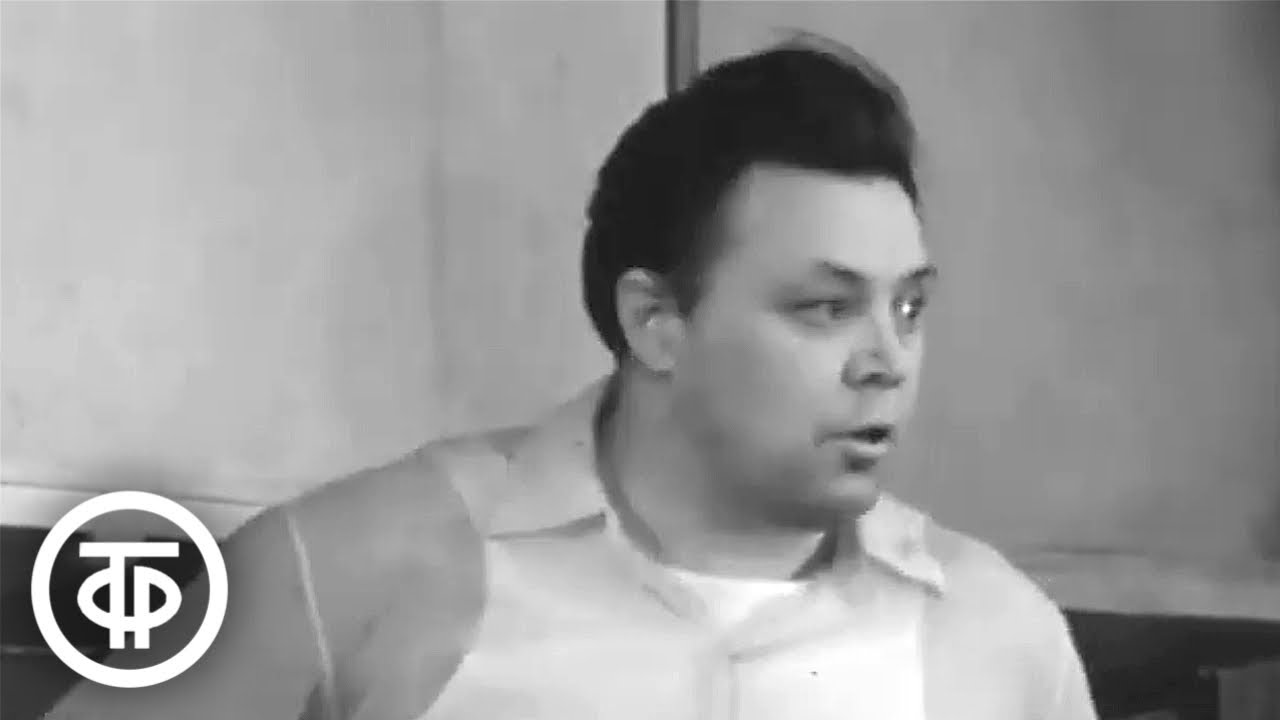 Вячеслав Невинный и Евгений Евстигнеев в спектакле 
