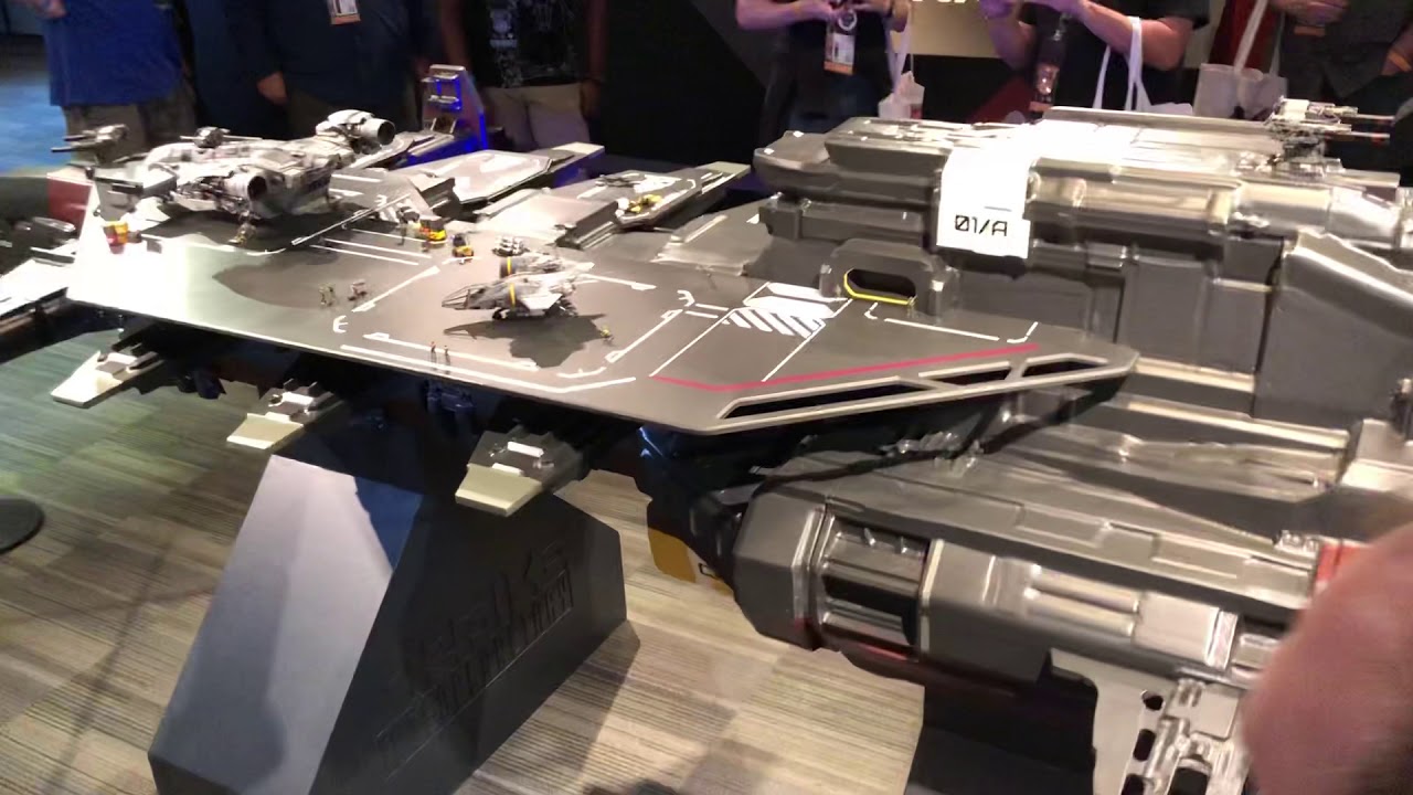 Star Citizen&rsquo;s Drake Kraken Model at CitizenCon 2948