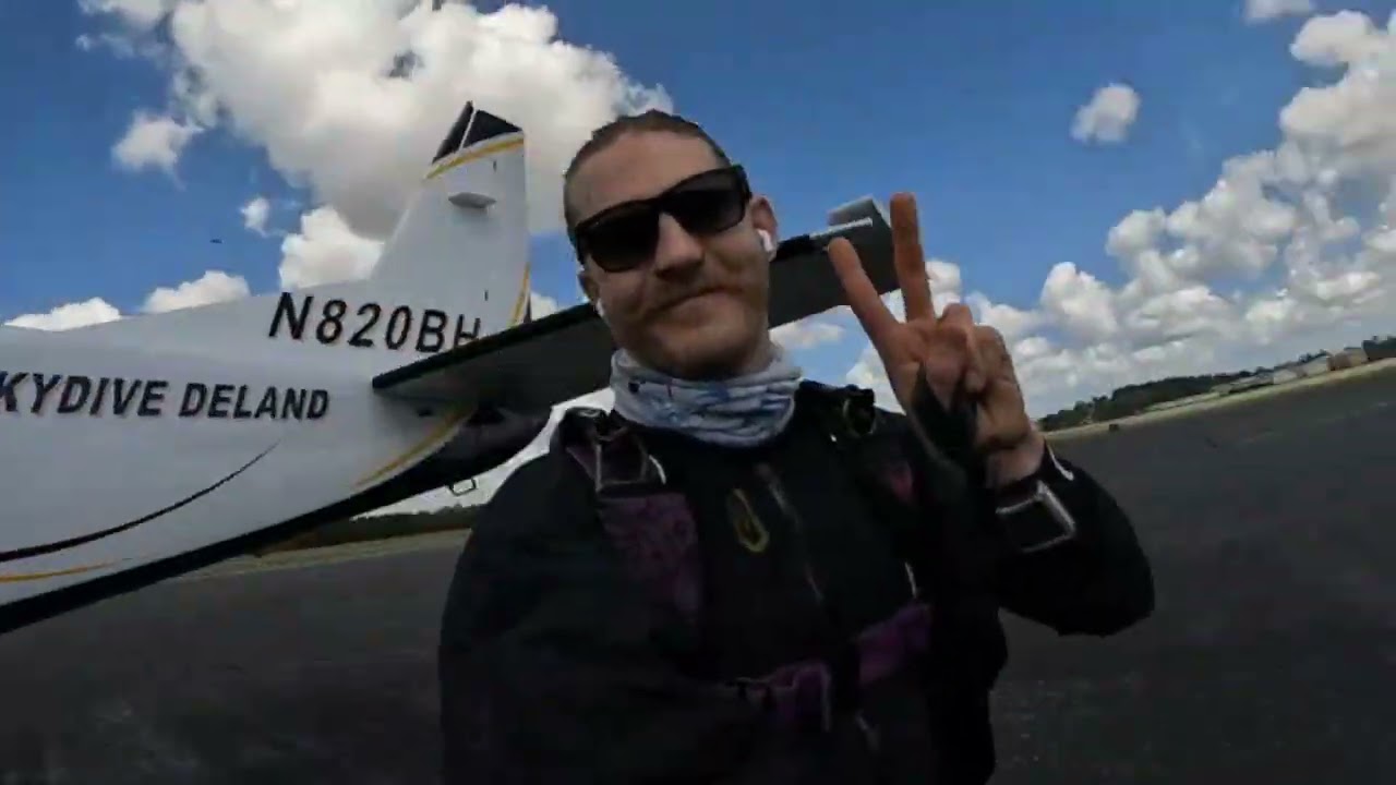 Alana's 18th BIRTHDAY SKYDIVE!