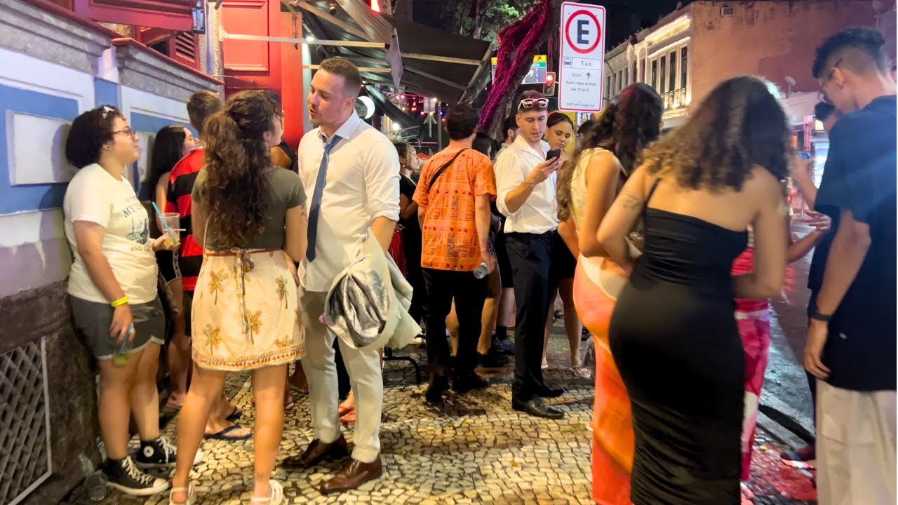 THE ESSENCE OF RIO DE JANEIRO – SATURDAY NIGHT IN LAPA 【4K】