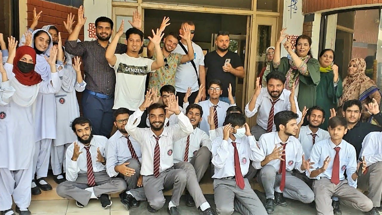 Seektheworld And Selfmaker in Lahore Pakistan 🇵🇰 | Part 2 | Deaf School | Food | Travel | AAE Vlogs