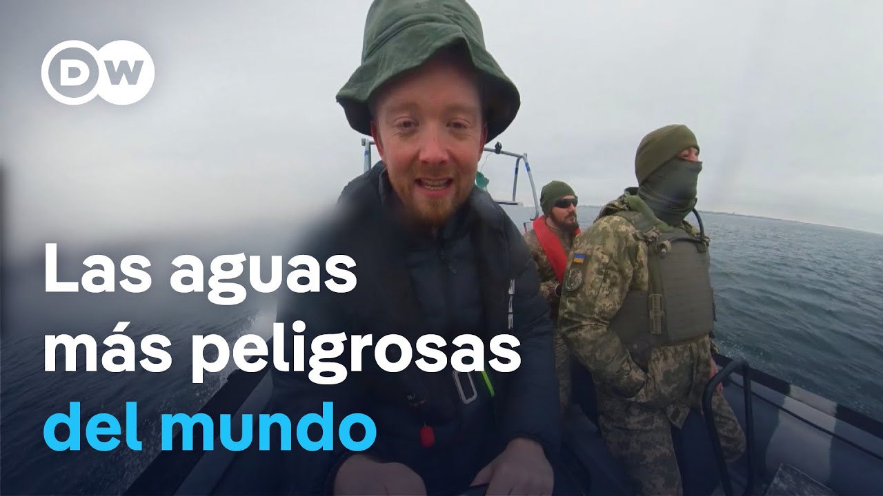 Minas, drones y misiles ponen en riesgo a barcos y civiles en el mar Negro