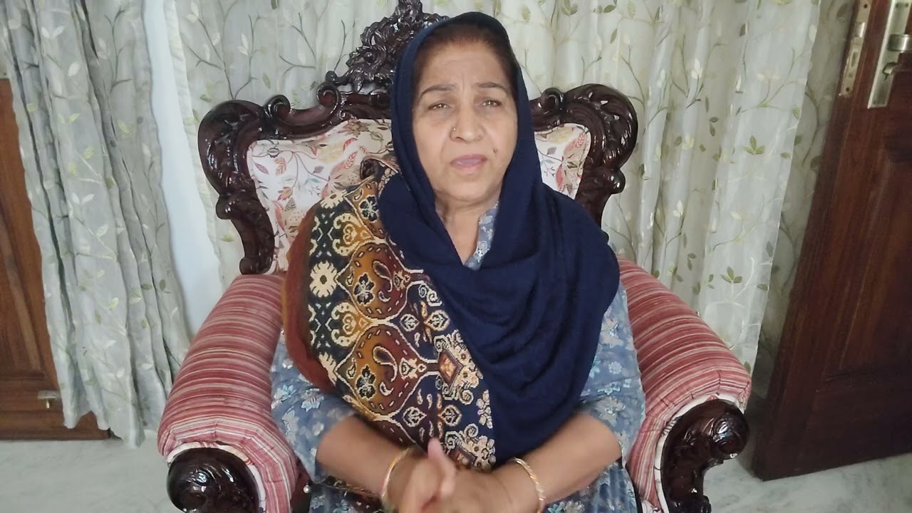  रे मेरे बीरे बैबे का कहना मान नोकरी जाया नी करदे 