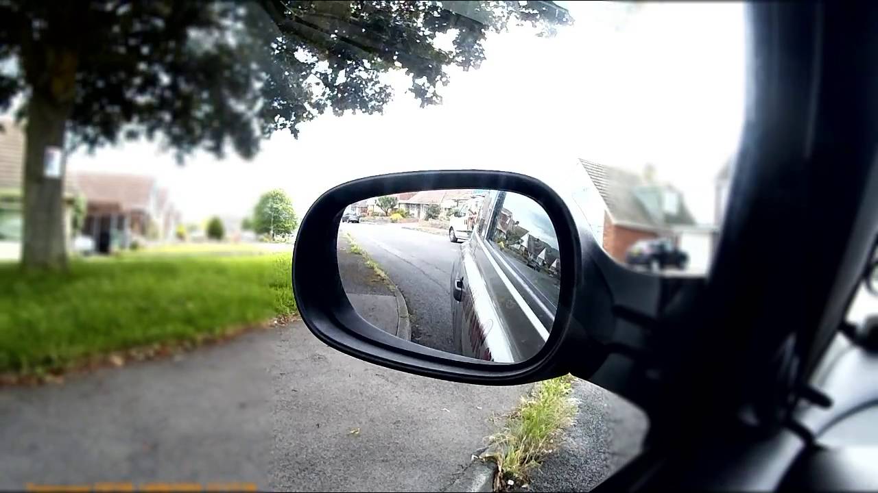 Driver Tutorials - How to reverse into a side road on the left