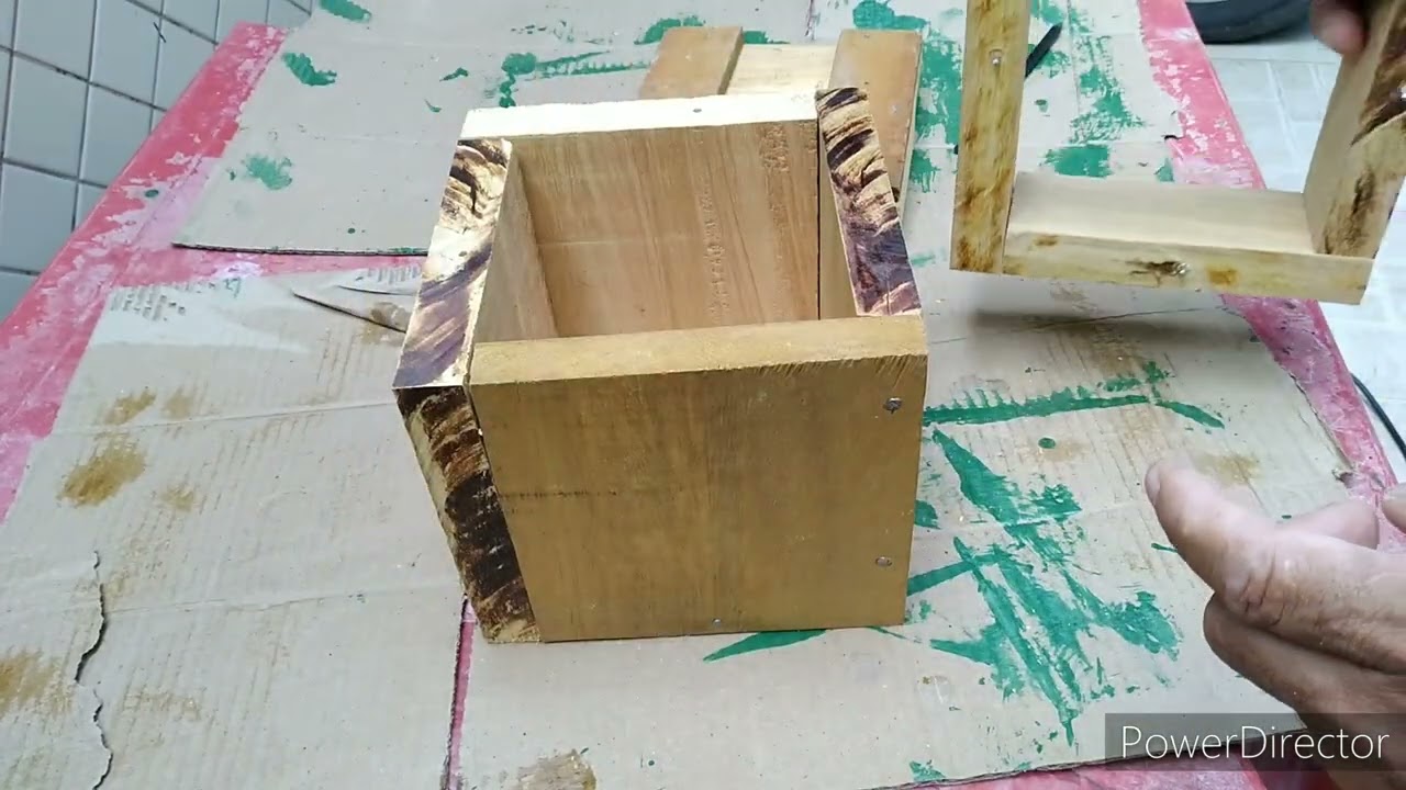 como confecciono as minhas caixas para abelhas jatai ..