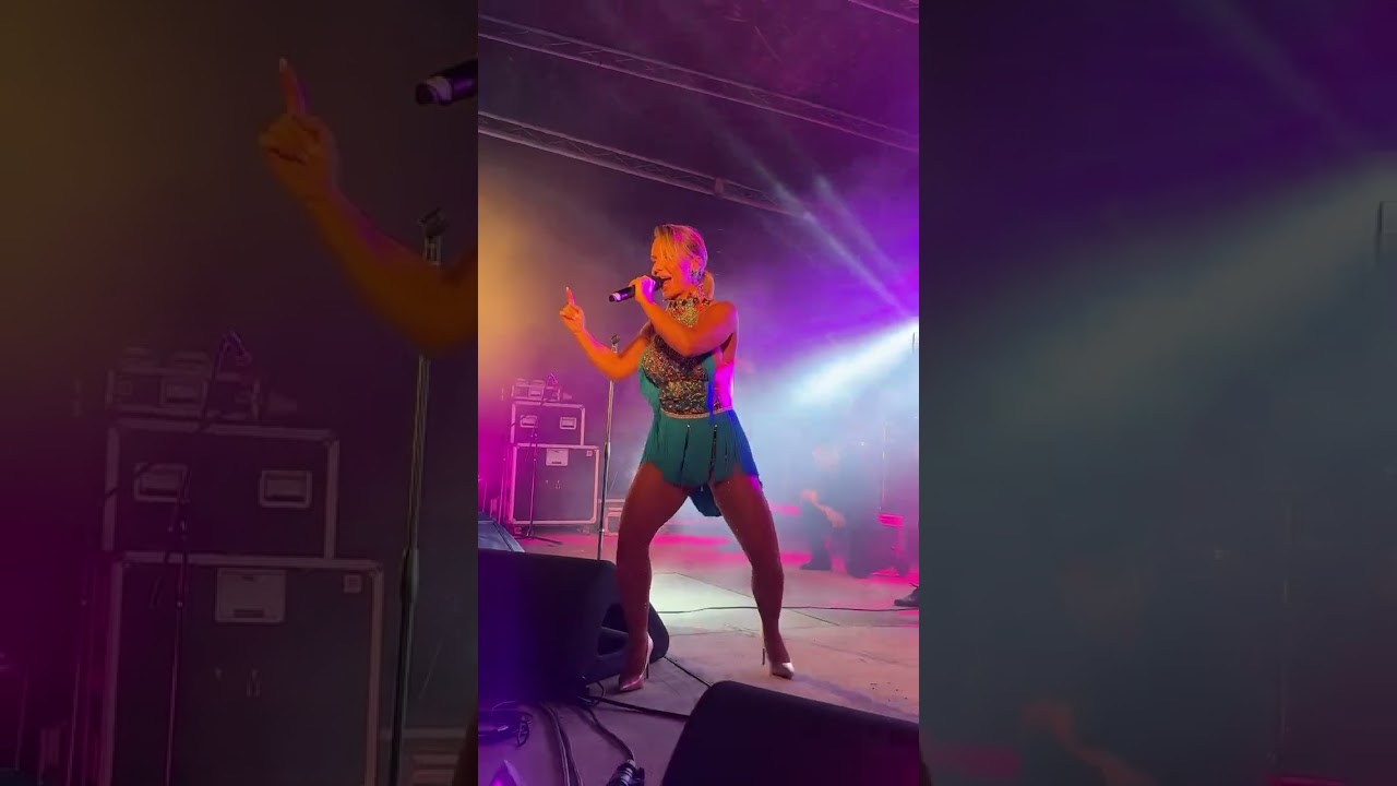 Luciana Abreu, pequena amostra do espectáculo que tenho na estrada, 25 anos@LucianaAbreuLAOficial