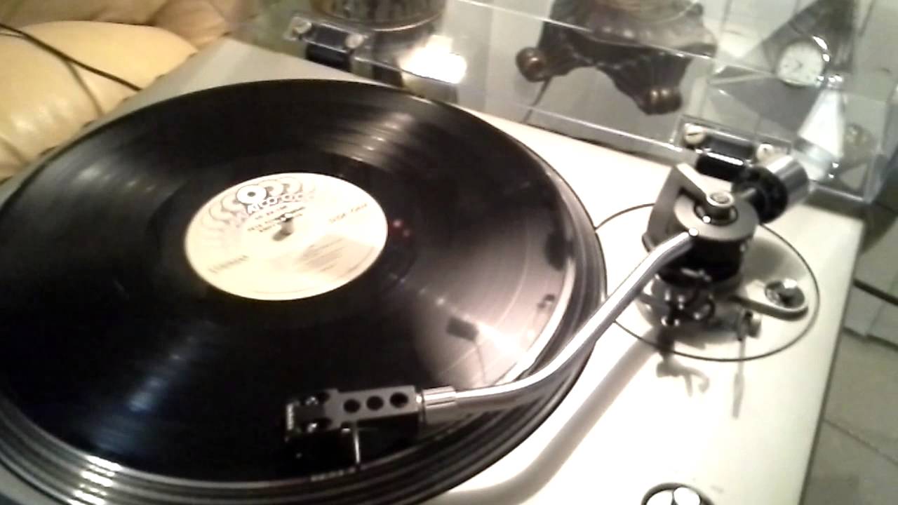 Technics sl 1400 turntable