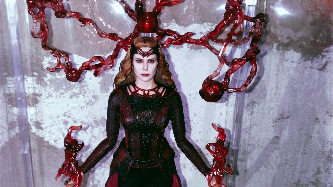 HOT TOYS SCARLET WITCH MULTIVERSE OF MADNESS