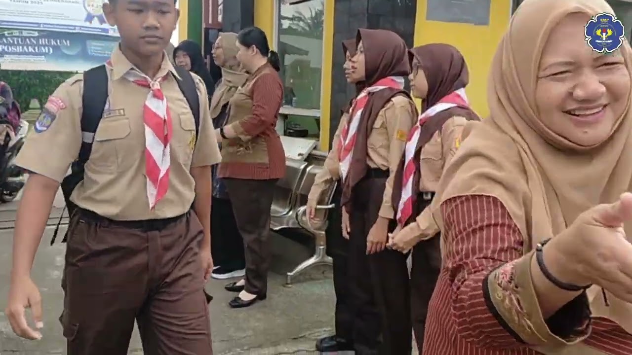 Salam pagi SMP Negeri 1 Minggir
