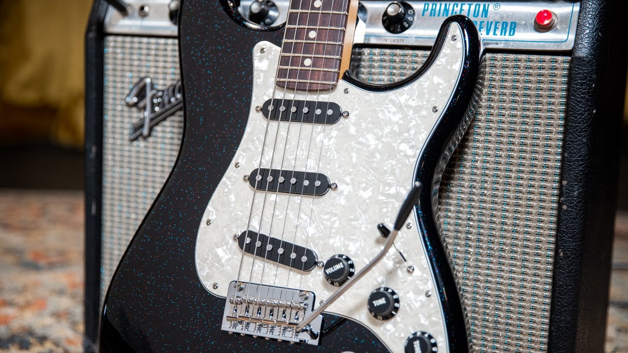Fender 70th Anniversary Player Stratocaster Nebula Noir | Демонстрация и обзор с Майклом Эйзенште...