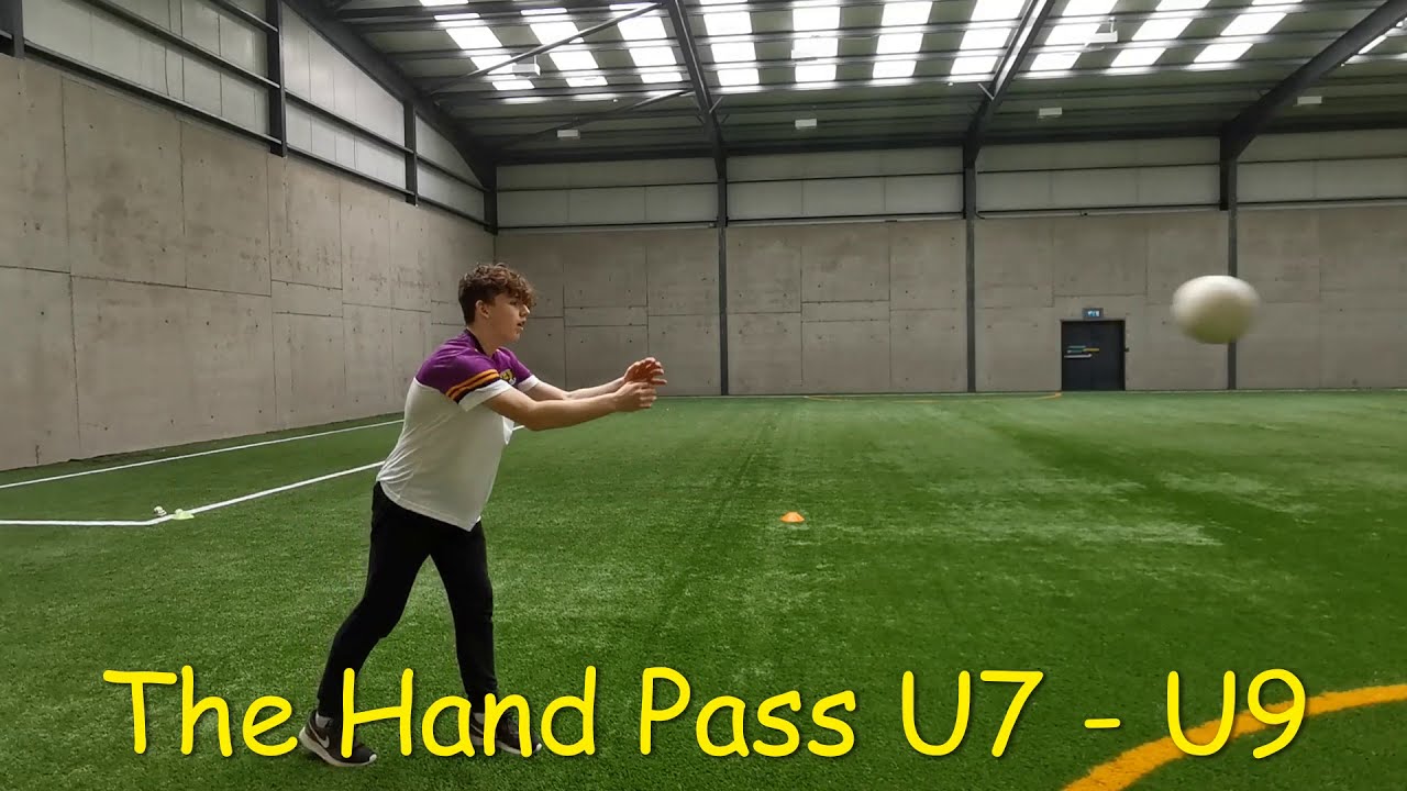 Skills Test Football: The Handpass