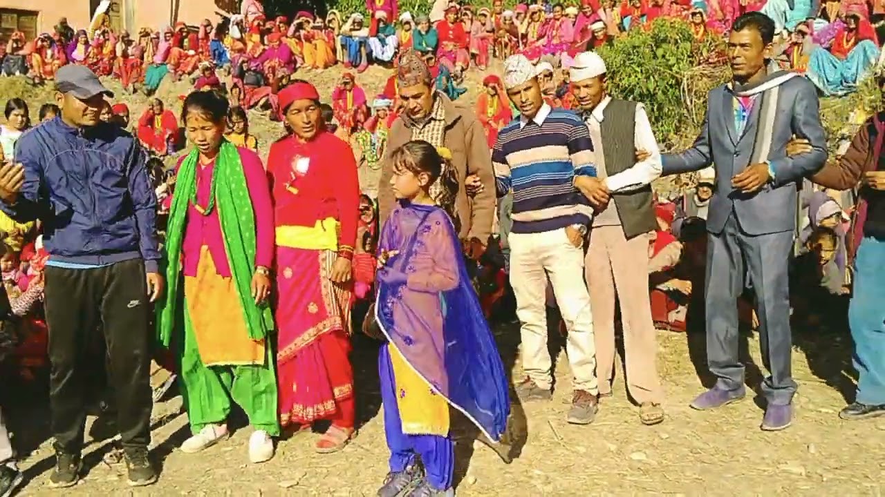 न्याउल्या र सुजाता बिचकाे देउडा,,,,