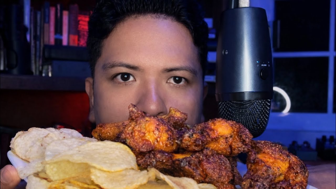 ASMR COMIENDO ALITAS Y PAPITAS / MIS PELÍCULAS FAVORITAS 
