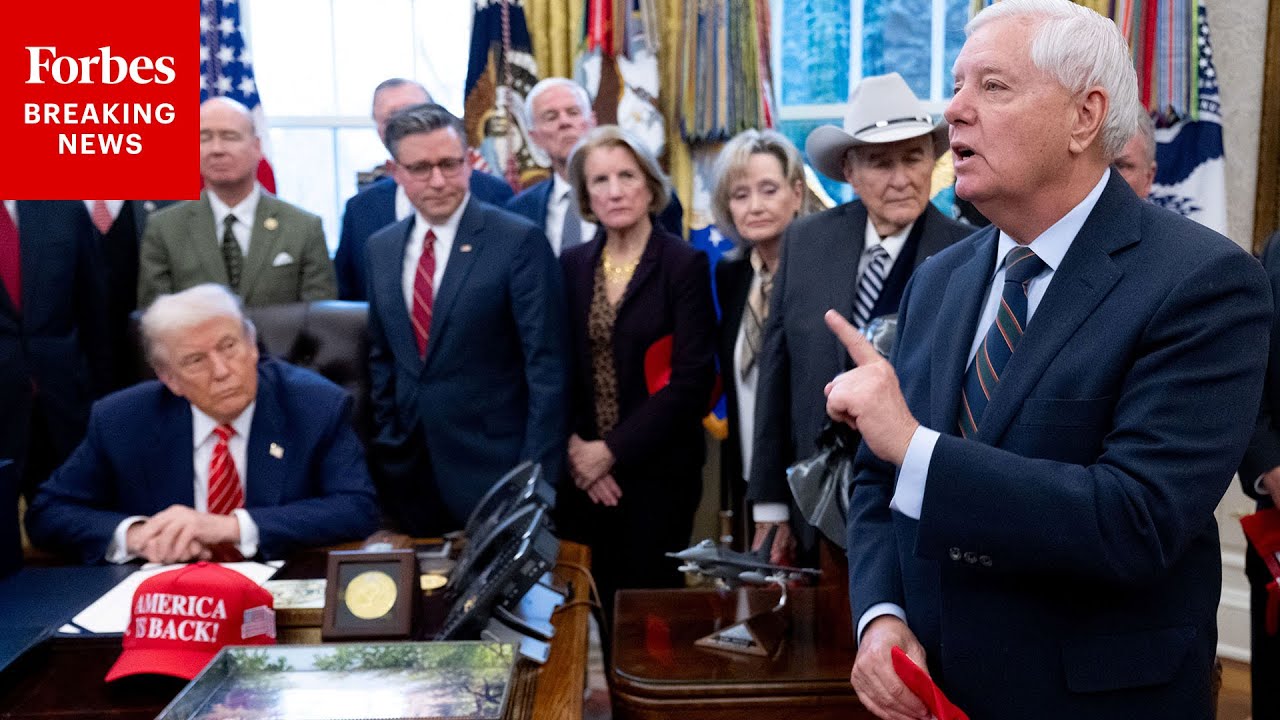 Lindsey Graham Calls Out Media In The Oval Office When Trump Tosses Question To Him