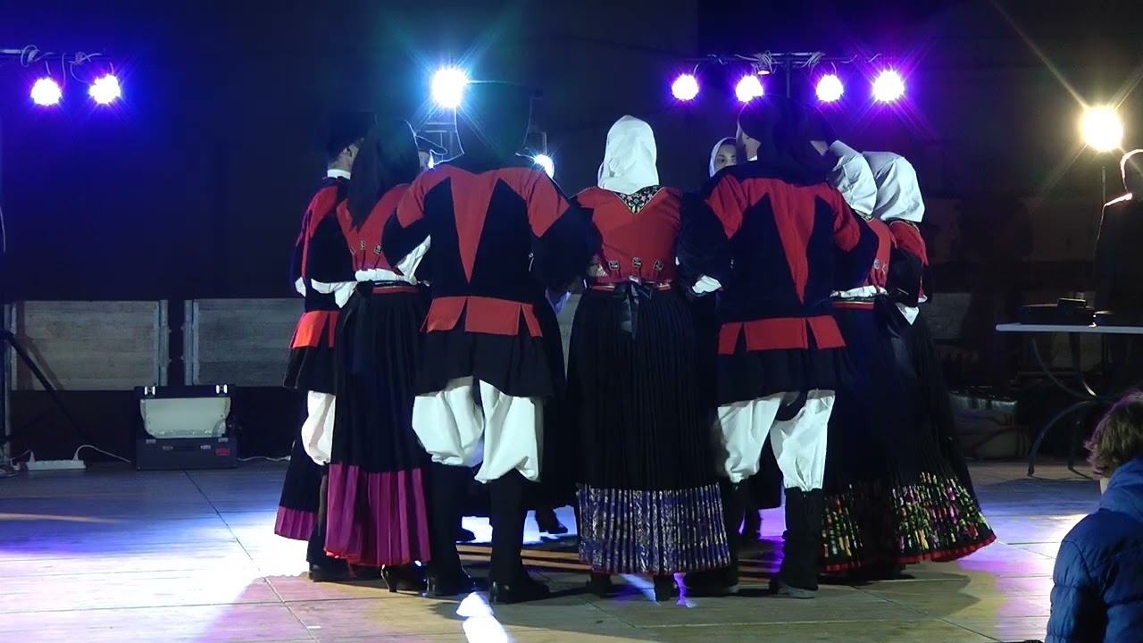 ==Gruppo Folk Monte Gonare di Sarule - Mesu passu==   (2)