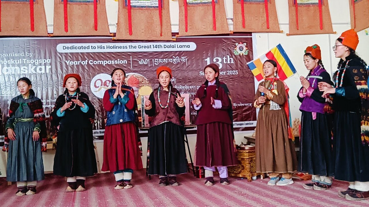 A beautiful drama perform by Lamdon school pipting Zanskar #school #drama 