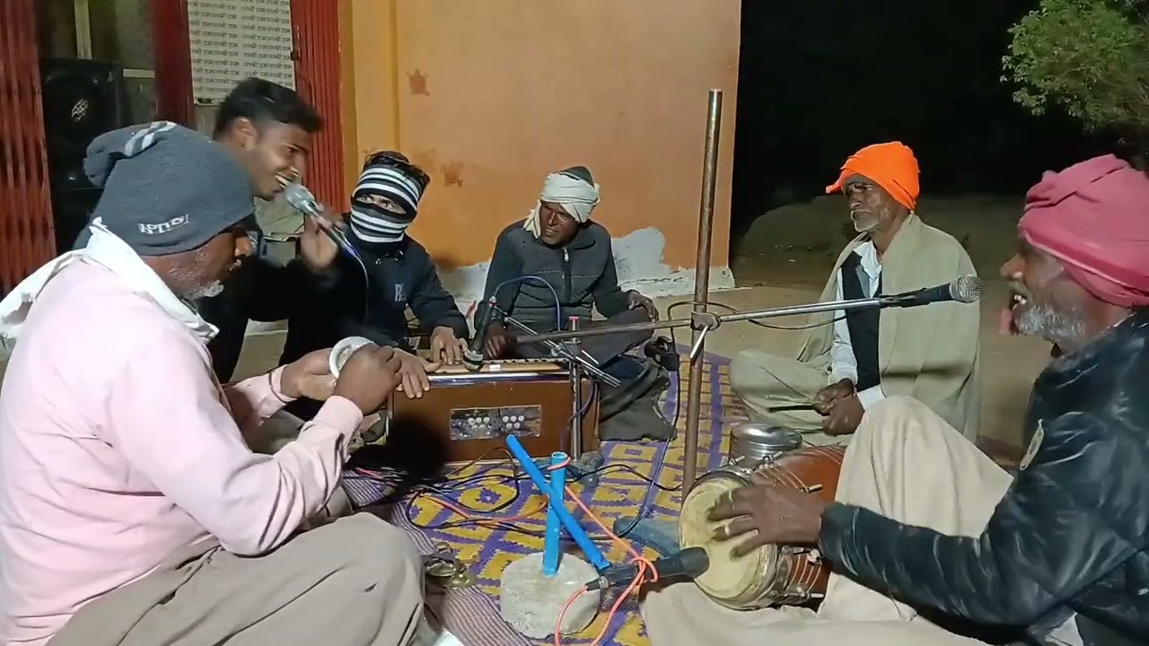 सुपर भजन/रसिया ले गयो प्यारी गौरा सो गई नींद की मारी/ तोपसिंह कुशवाह /
