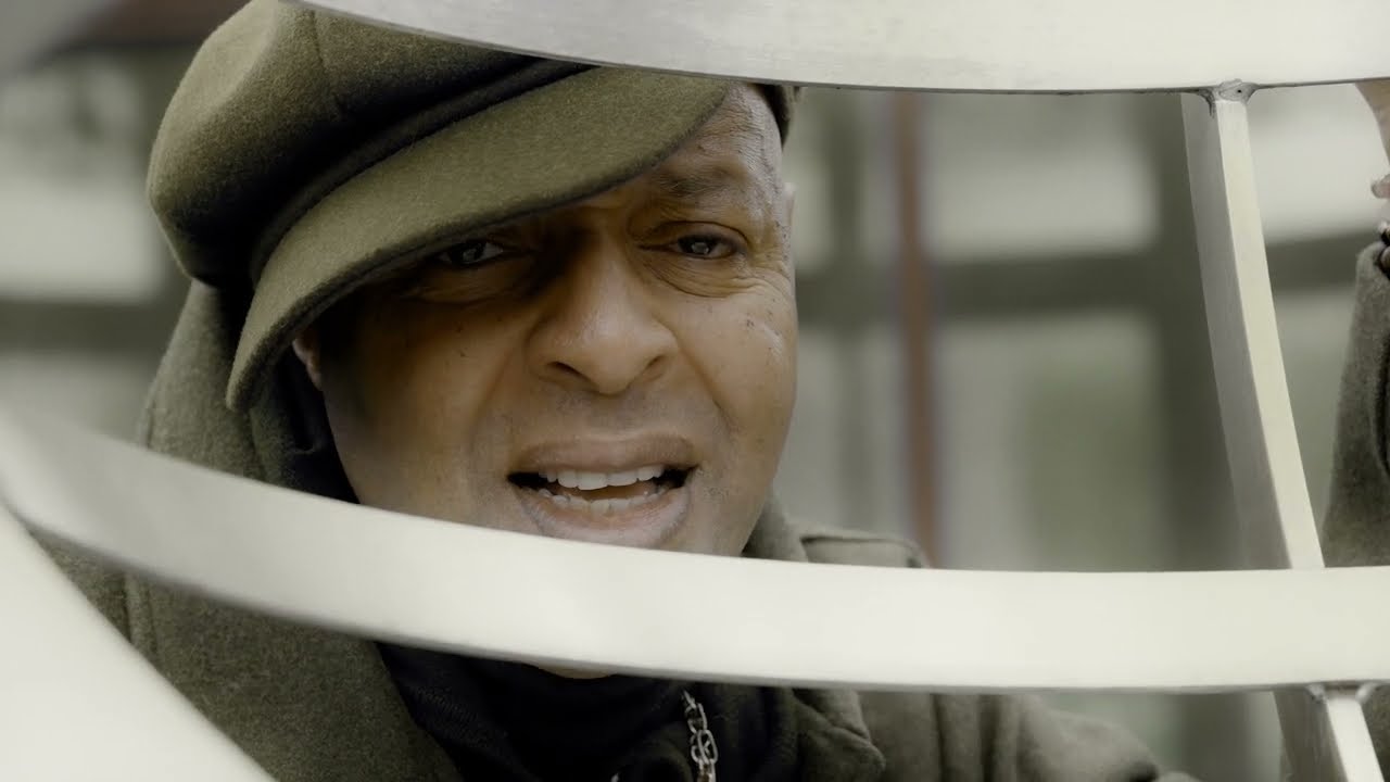 Leee John – All In Your Eyes (Official Music Video)