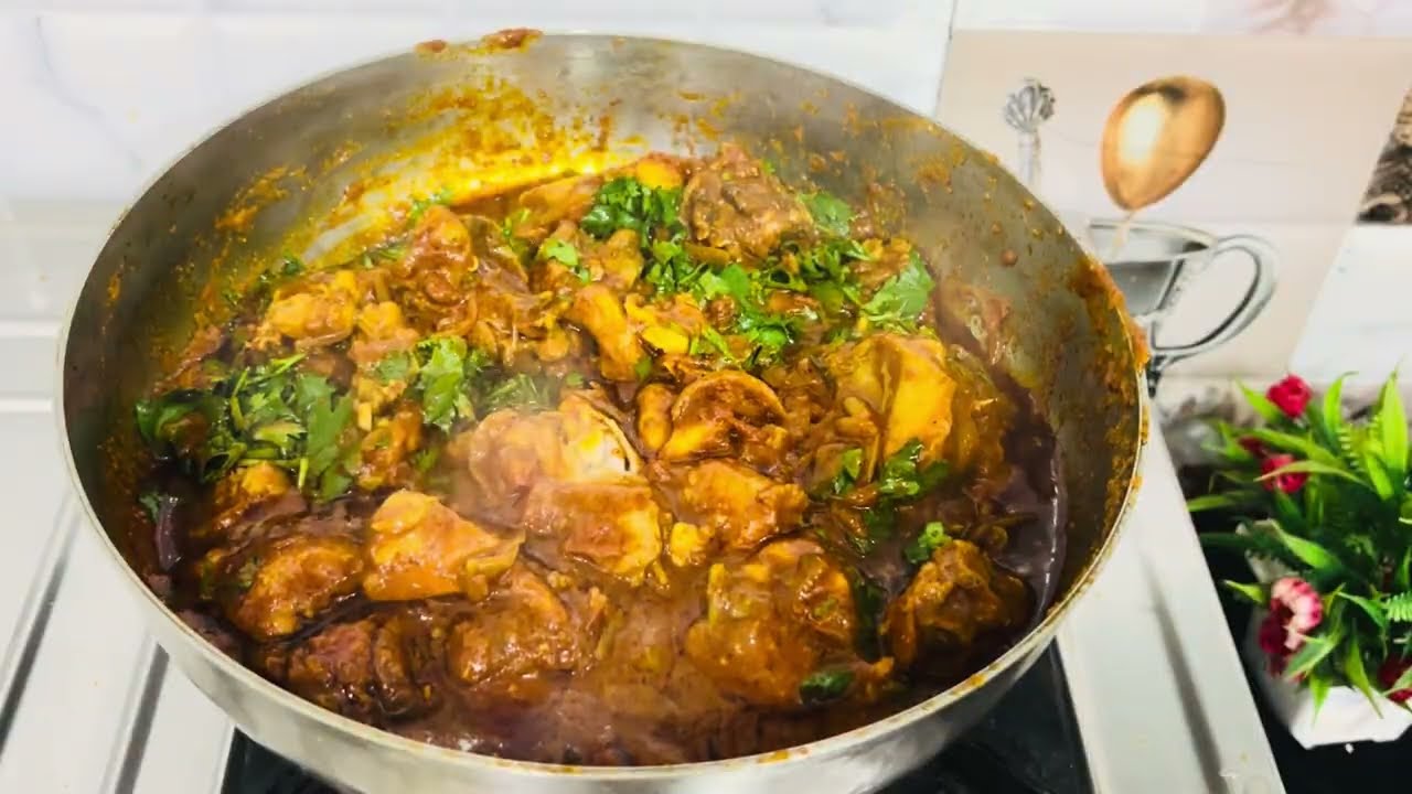 एकदा ह्या गावरान पद्धतीने चिकनची रेसिपी करून तर पहा .॥ चिकन रस्सा.॥ सुकं चिकन.॥ 