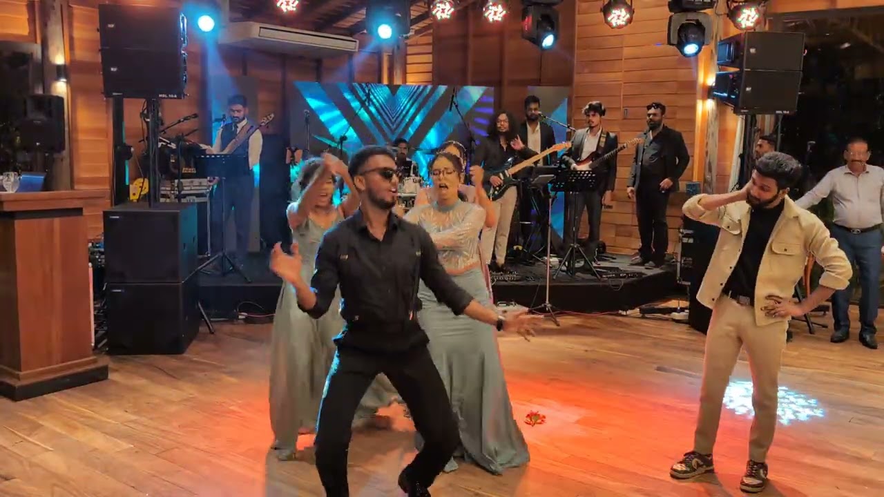 මනමාලයාට දුන්න ලස්සන SURPRISE DANCE එක😍 