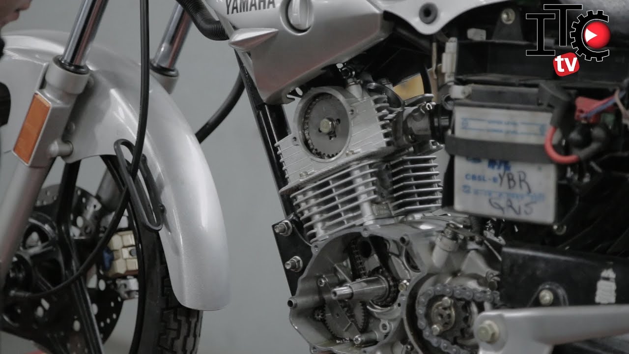 Cambio de cadena de distribución de una Yamaha YBR 125