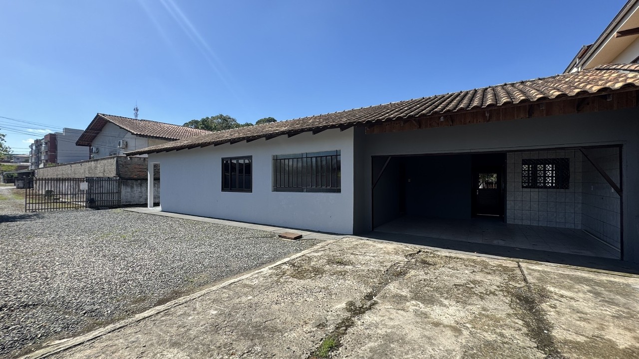 Locação - Casa com 02 quartos para Alugar no Costa e Silva