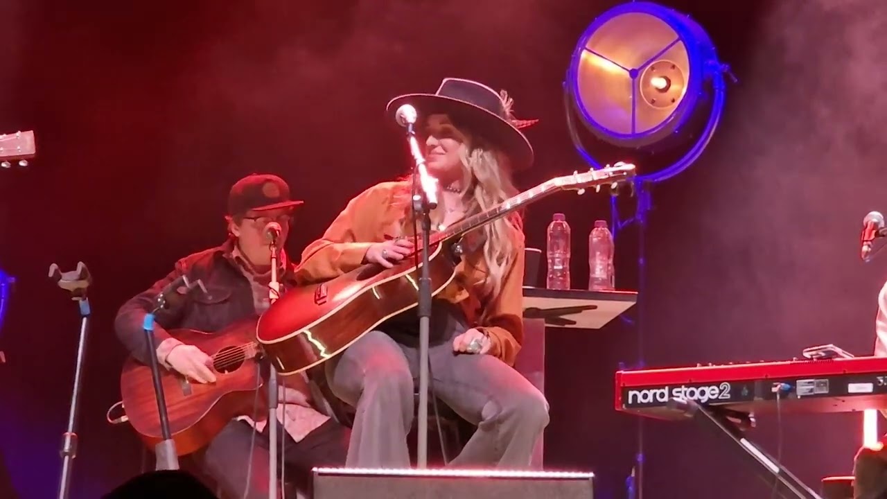 Lainey Wilson 'Heart Like A Truck!' C2C Songwriters 2023