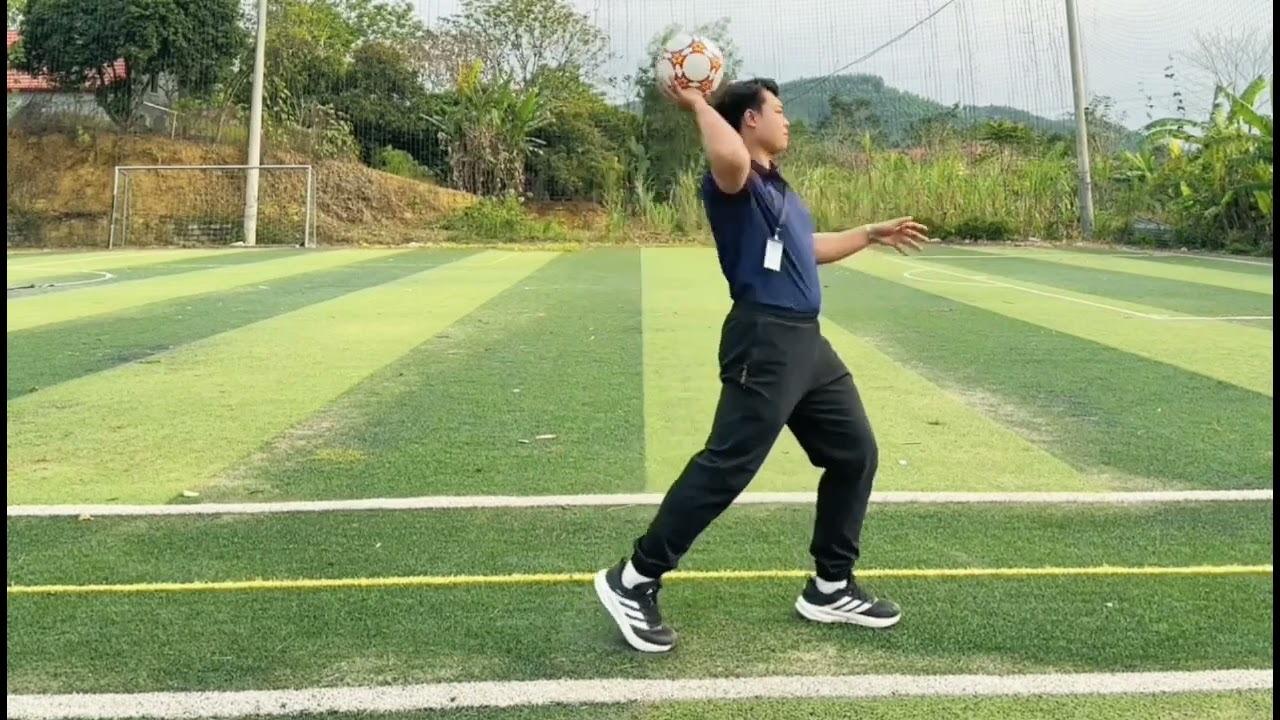 K10_GDTC_KỸ THUẬT PHÁT BÓNG CAO TAY MÔN BÓNG ĐÁ_TRẦN ĐÌNH QUỐC BẢO