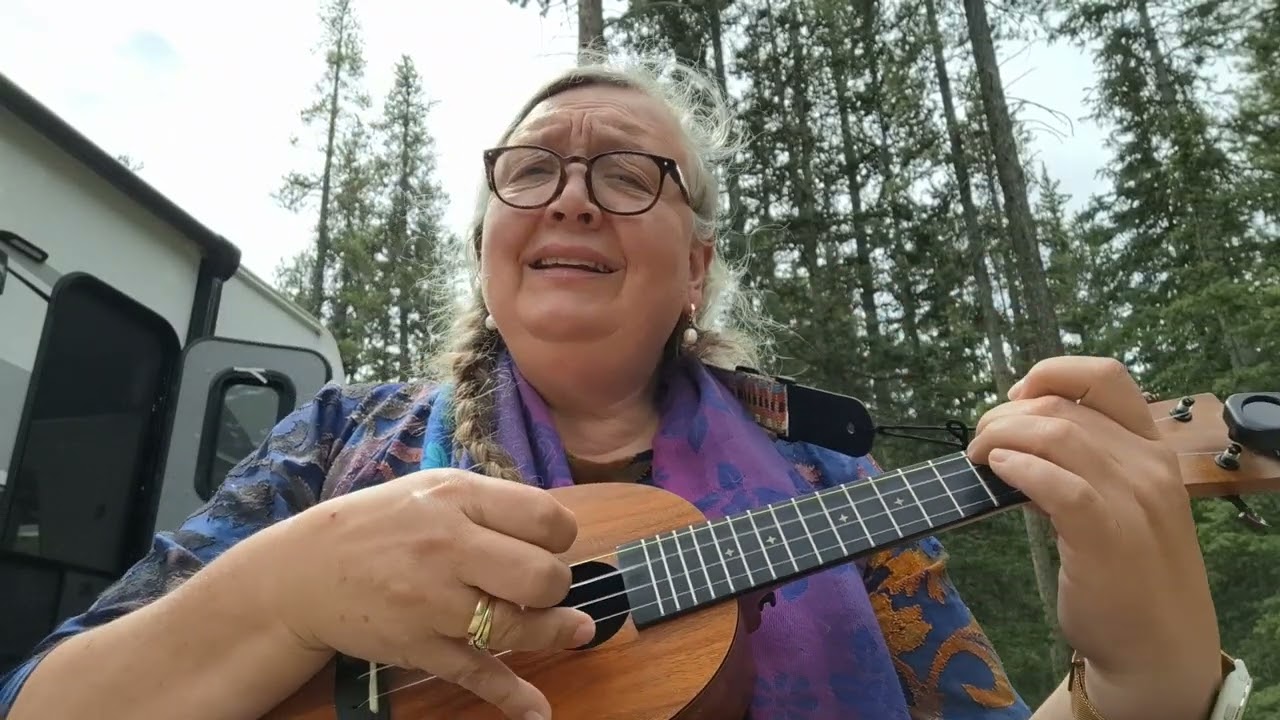 264👵🏼O GRANDMOTHER 👵🏼from Sara Tomson ukulele cover I am soon a Granny 👵🏼 🥰