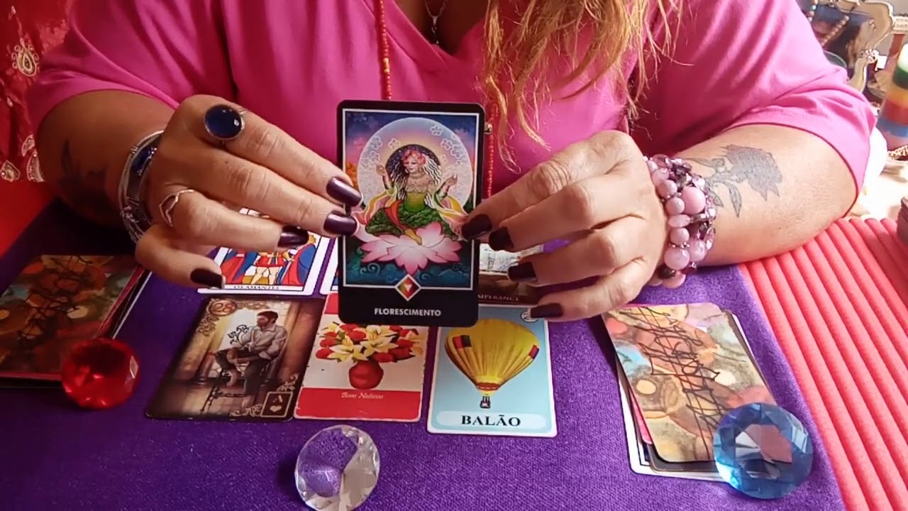 #TAROT. ELE(A) ESTÁ FELIZ COM A OUTRA(O)? LEMBRA DE NÓS? 🤔❤️💃