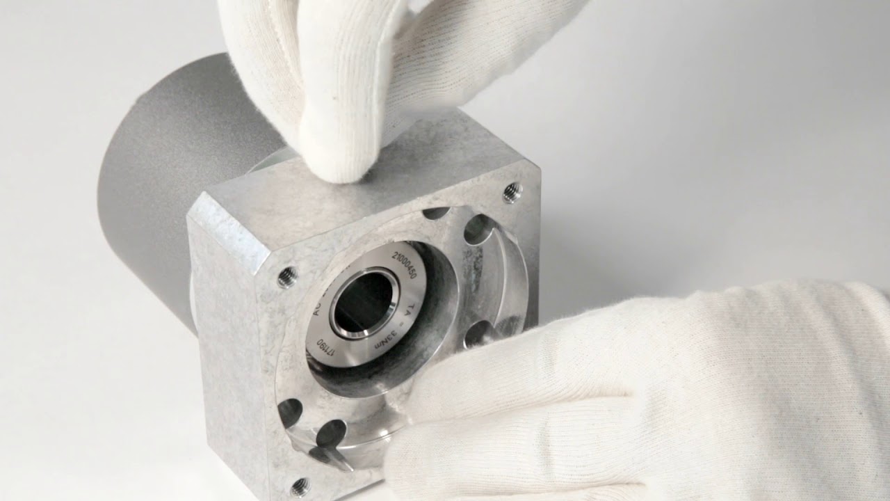 Motor mounting alpha Basic Line/Value Line &ndash; Planetary and right angle gearboxes &ndash; step by step