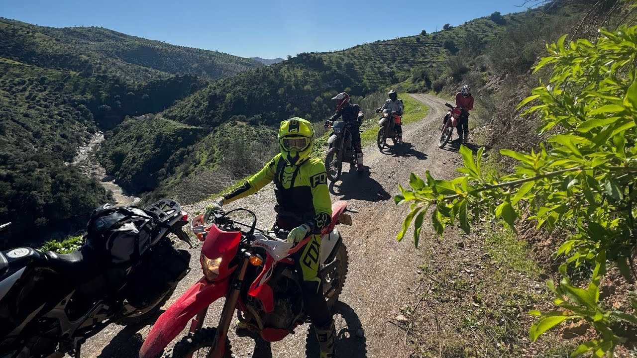 Мото эндуро и водопады в Малаге