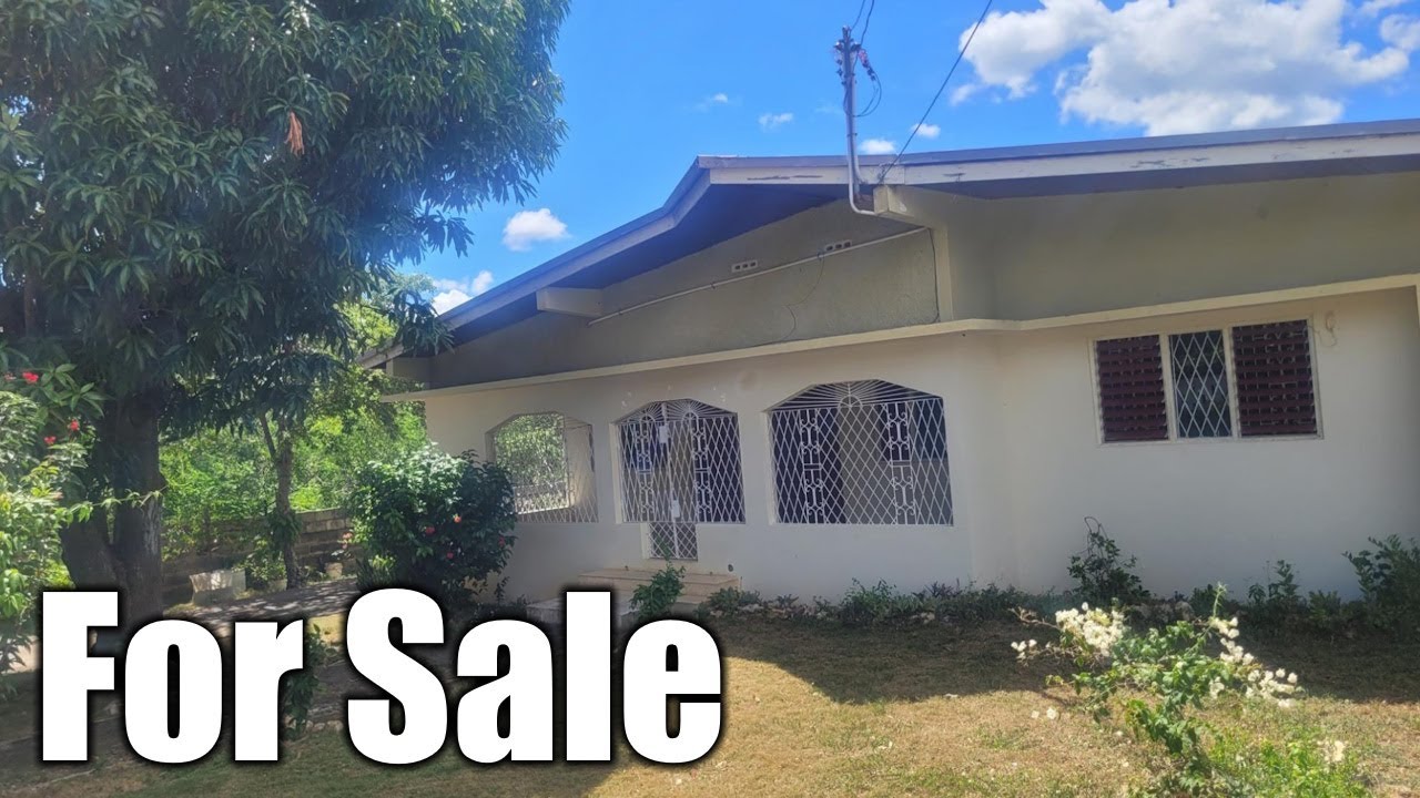 5 Bedrooms 4 Bathrooms House For Sale at Denbigh, Clarendon, Jamaica