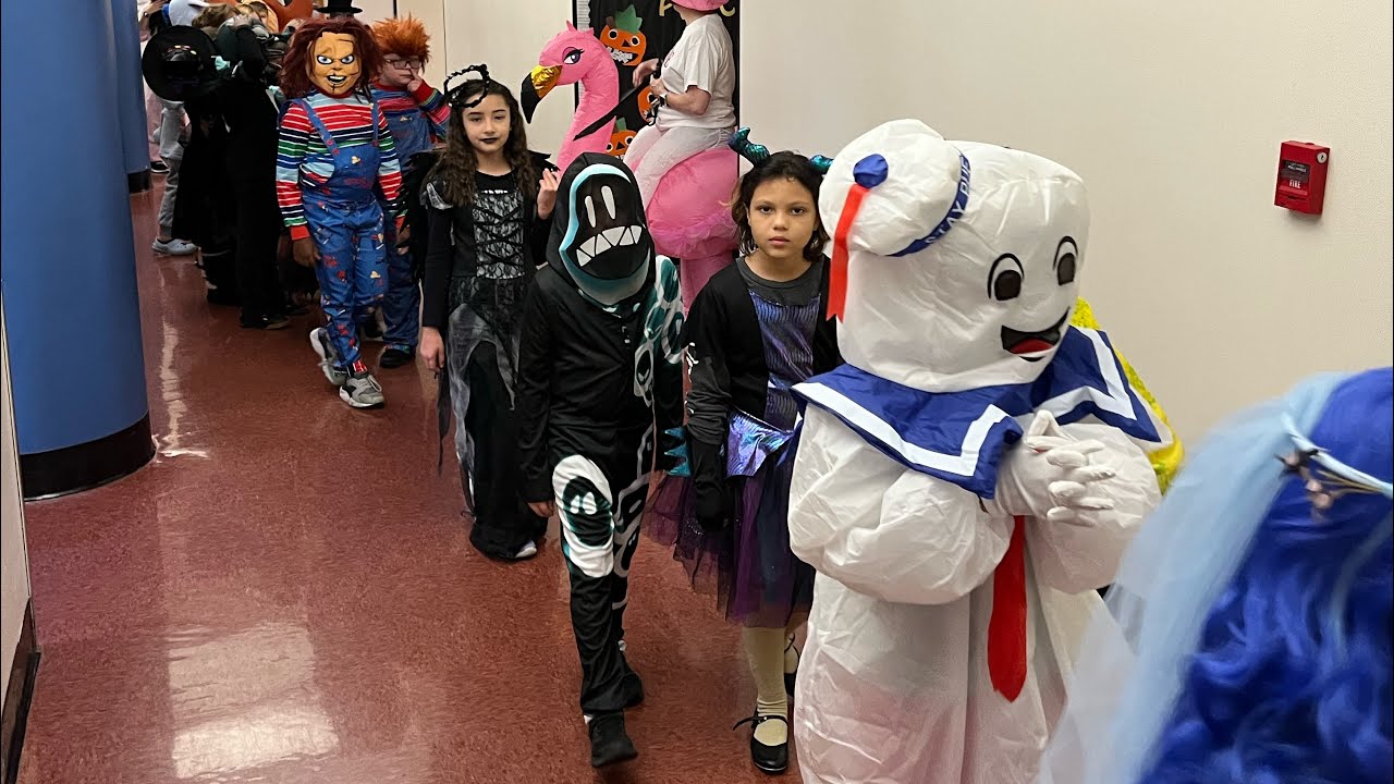 Kindergarten, 1st, and 2nd grade Halloween Parade 2023