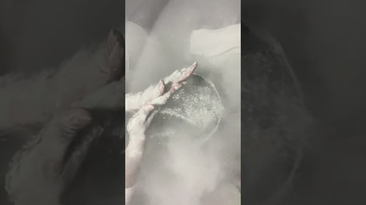 ASMR!! I tried making some noise with my og mix😊 love the dust #og #powder #asmr #satisfying #relax