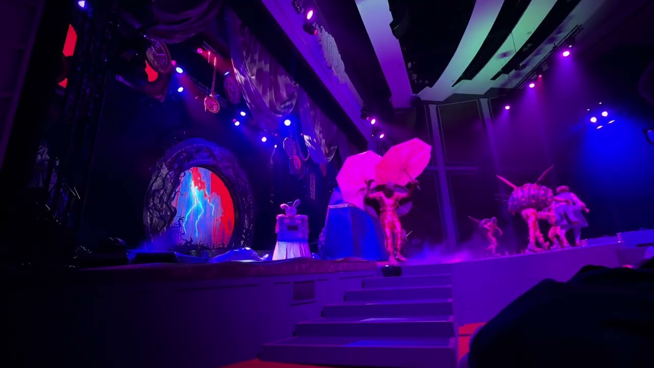 Halloween Horror Nights 13 - Once Upon a Time… To Die (October 25,2025. First show)