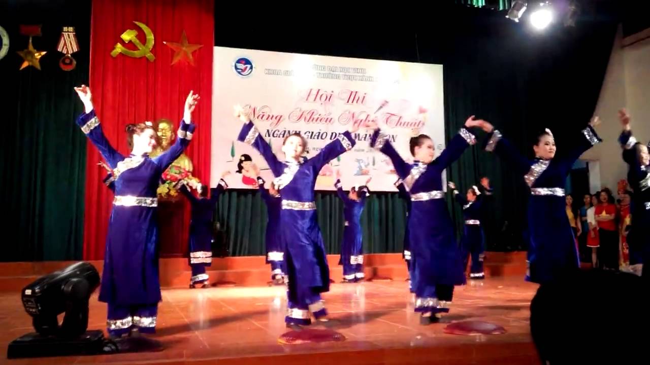 Múa Tày - 53 Mầm non - khoa Giáo dục - Đại học Vinh