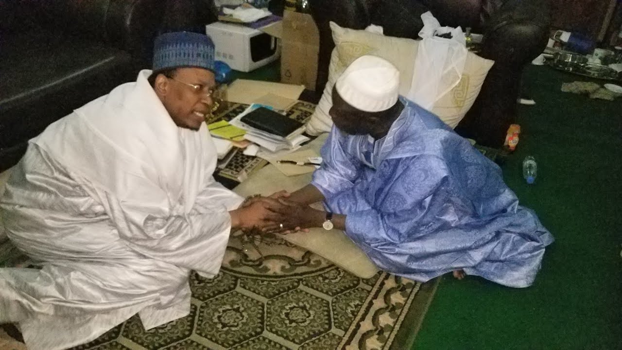 Moment de complexité entre Thierno Samassa et le Cheikh Oumar Bachir tall