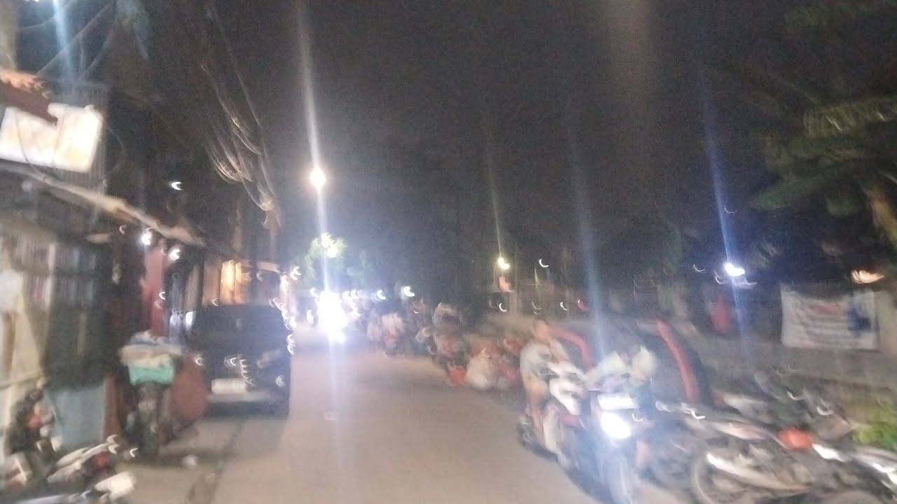 @VLOG.DE2N sedang live sekarang! suasana daerah terpadat se asean di jakarta